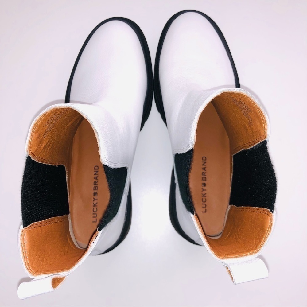 NWOT Lucky Brand Women's White Ellerey Lug Sole Leather Bootie size 10 - Picture 8 of 12